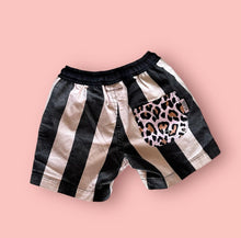 Load image into Gallery viewer, KIDS WEEKEND WALKSHORTS - STRIPE CITY