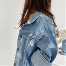 Load image into Gallery viewer, Trucker Jacket - Cali Print Denim