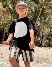 Load image into Gallery viewer, KIDS WEEKEND WALKSHORTS - STRIPE CITY