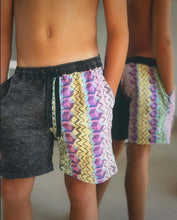 Load image into Gallery viewer, KIDS WEEKEND WALKSHORTS - GEO