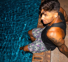 Load image into Gallery viewer, MENS WEEKEND WALKSHORTS - ARMY CRAWL