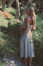 Load image into Gallery viewer, Hendrix Midi Dress - Champagne