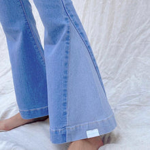 Load image into Gallery viewer, Farah Flare Jean - Side Wedge Blue