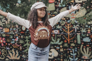 STAY GOLDEN Raglan tee - Brown